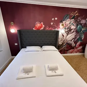 Raffaello's Place Appartamento Roma