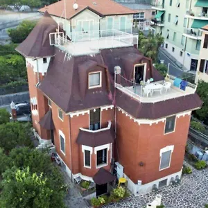 Royal Penthouse Appartamento Varazze